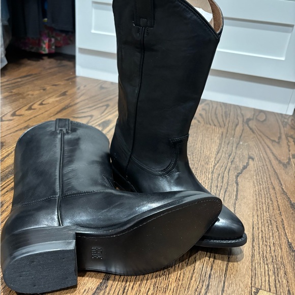 Frye Black Over the Knee Boots brand new will ship for Xmas - Picture 6 of 10